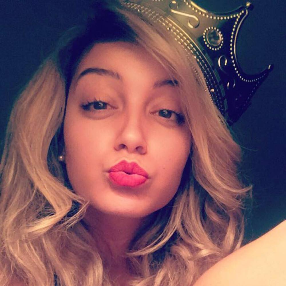 Meet your Posher, Angelique